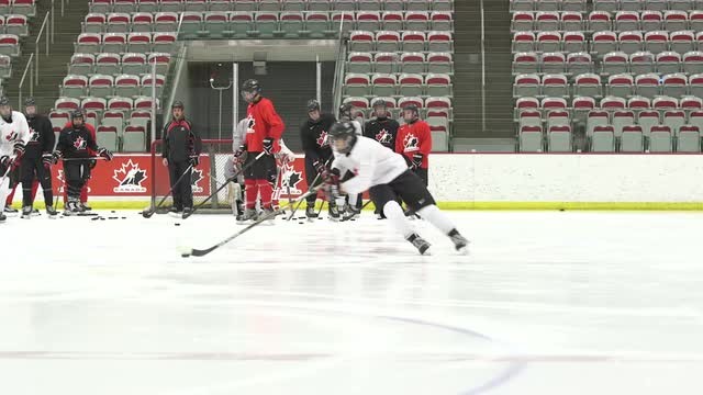 Hockey Canada Puck Control Warm Up Puck Protection Skills 8036