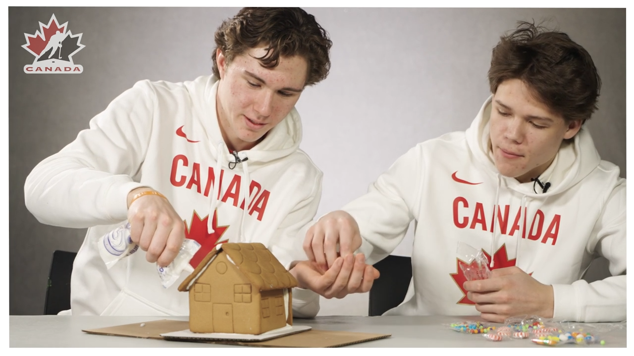 Bienvenue Au Canada Totem Bâtons De Hockey De La Ville Rondelle Et Drapeau